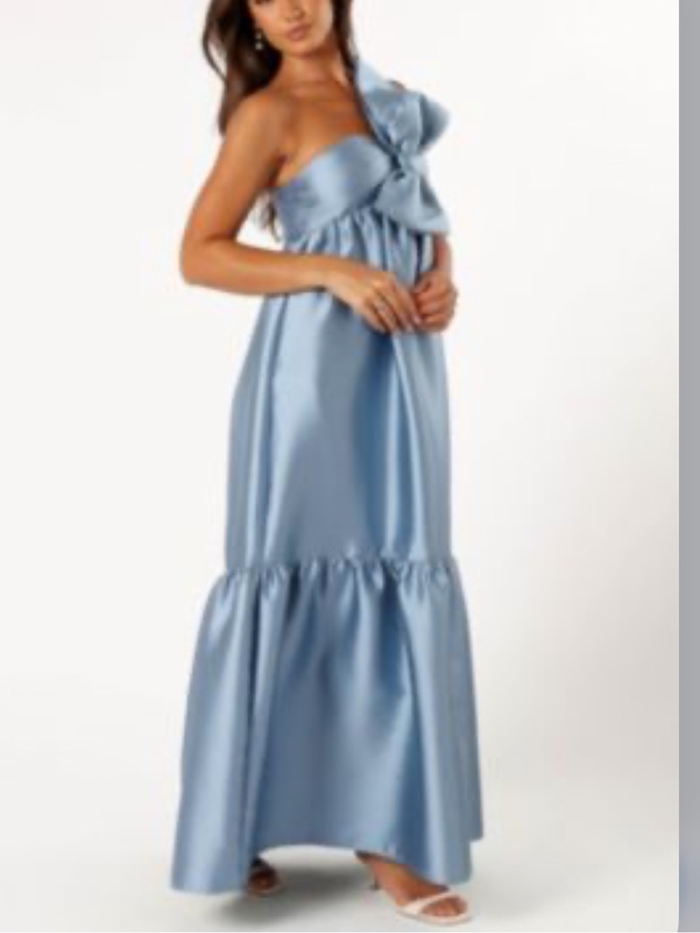 Petal & Pup Betina Bow Front Maxi Dress Blue Strapless Satin NWOT Size M - Picture 3 of 9